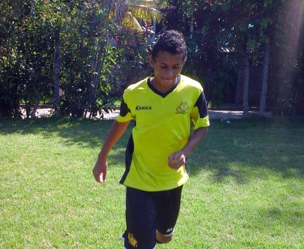 Andrew retribui confiança do técnico com gols