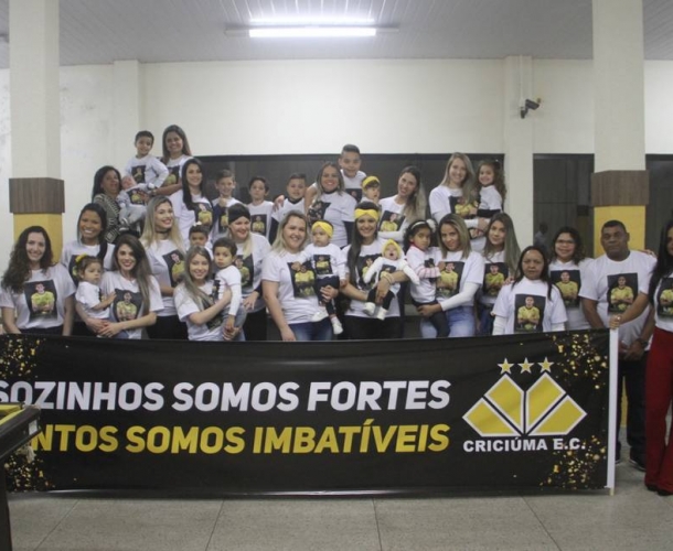 Apoio especial fora das quatro linhas
