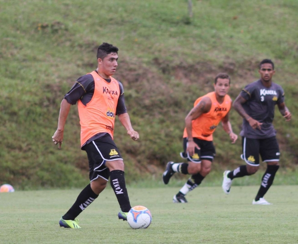 Bruno Lopes aposta no forte trabalho