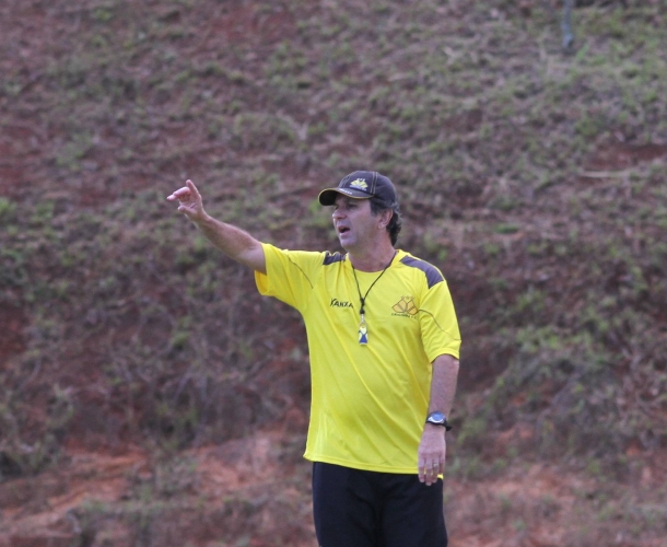 Caio Júnior comanda primeiro treino no Tigre