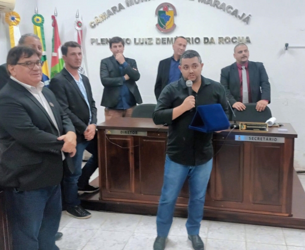 Câmara de Maracajá faz Moção ao analista de mercado do clube 