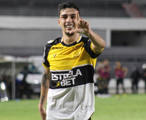 Claudinho entra na Seleção da 33ª Rodada 