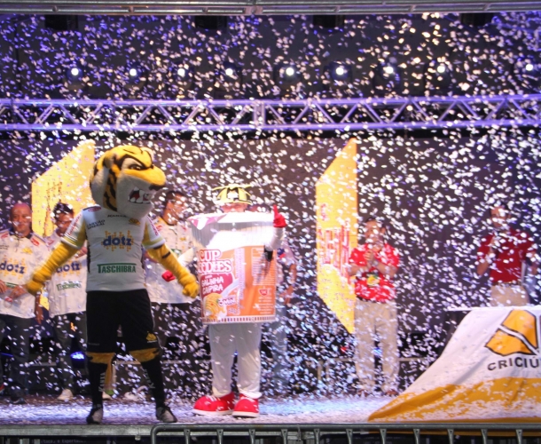 Contrato assinado entre Criciúma e Nissin