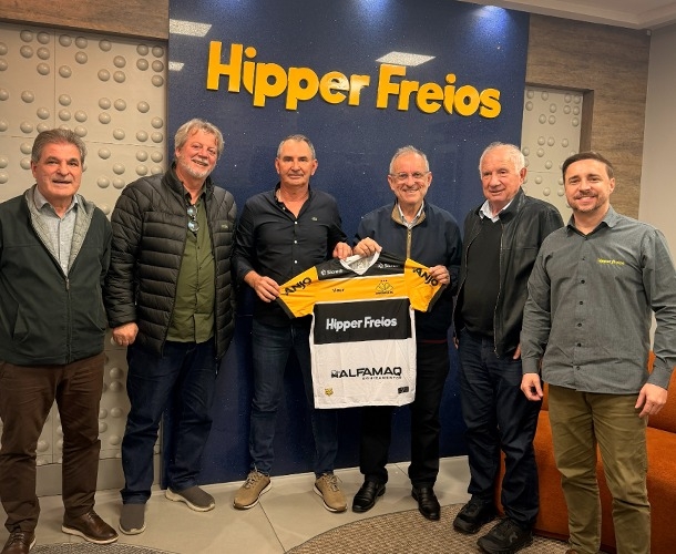 Criciúma anuncia Hipper Freios como nova patrocinadora master