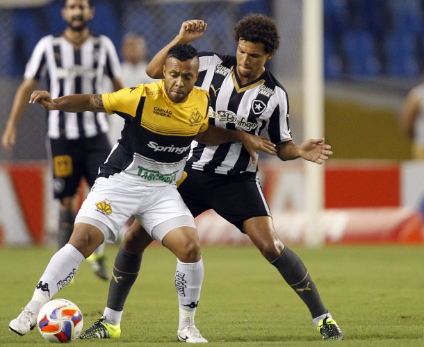 Criciúma empata com o Botafogo no Rio