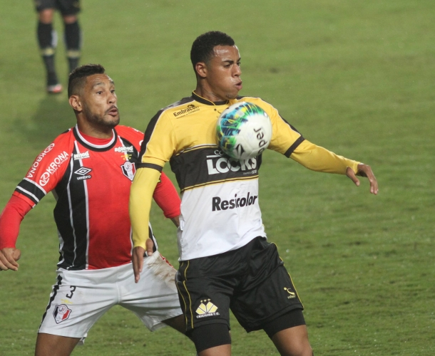 Criciúma empata em Joinville