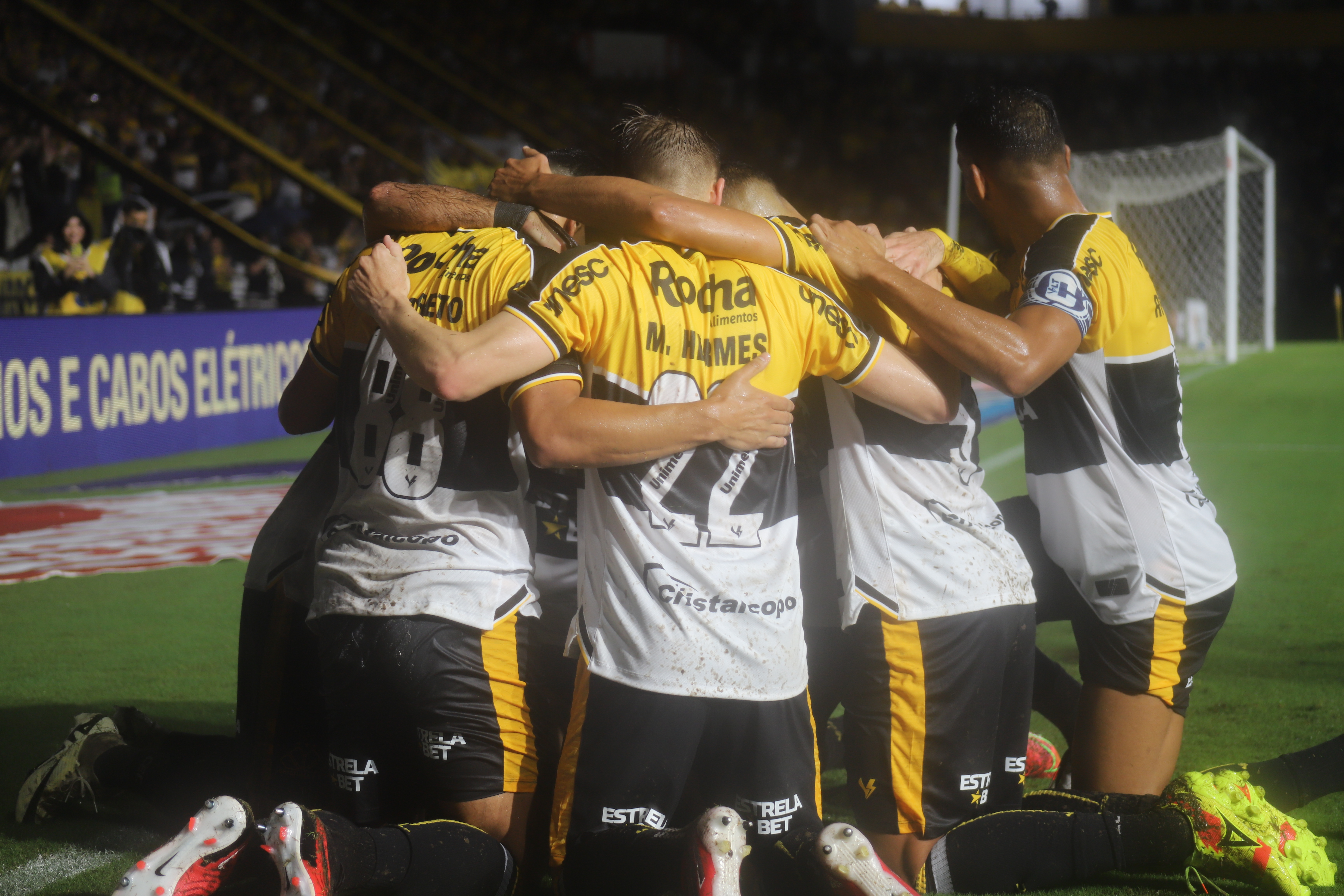 Criciúma empata na estreia do Brasileirão 