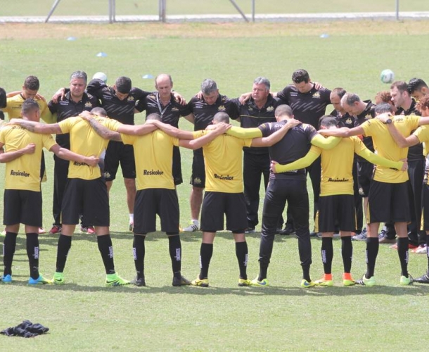 Criciúma enfrenta o Bragantino