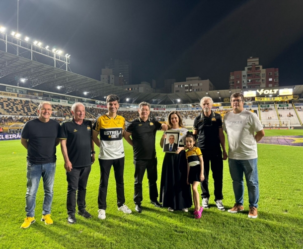 Criciúma homenageia Lussa Librelato, em jogo contra o Athletico-PR