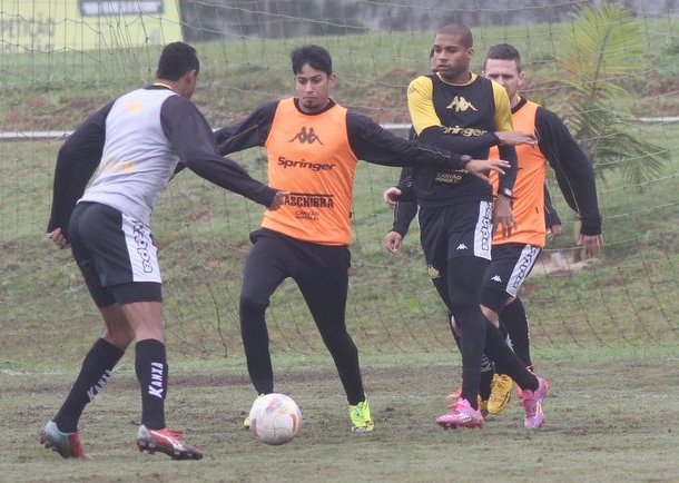 Criciúma se prepara para encarar o Bahia