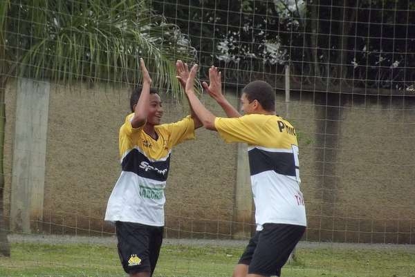 Criciúma segue invicto no Regional