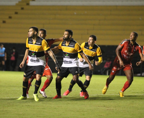Criciúma tem resultado negativo em casa