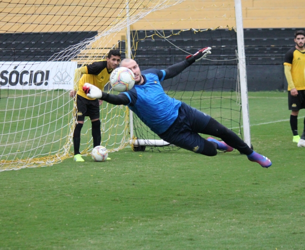 Criciúma treina a parte técnica no HH