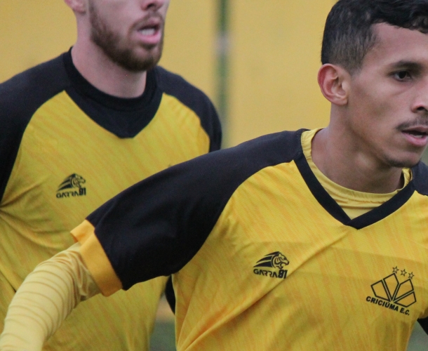 Criciúma treina a parte técnica