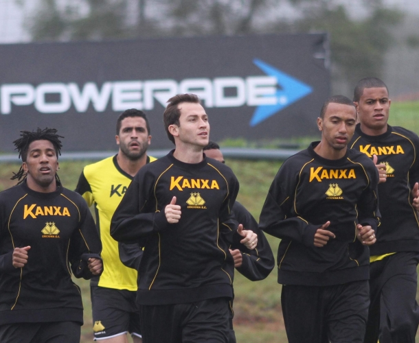 Criciúma treina físico em dois períodos