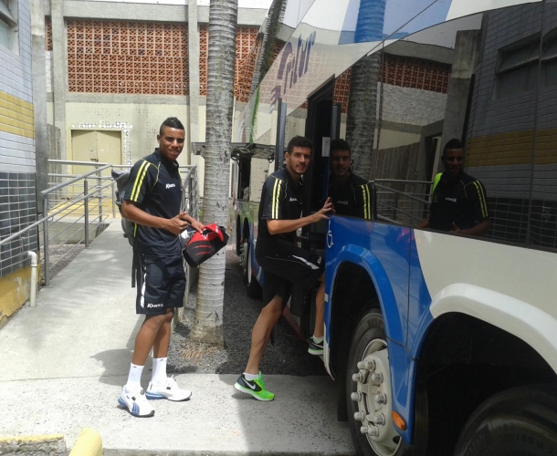 Delegação embarca para Blumenau