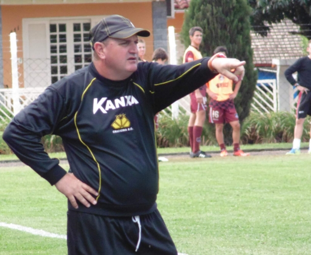 Em jogo difícil, Geraldo comemora vitória