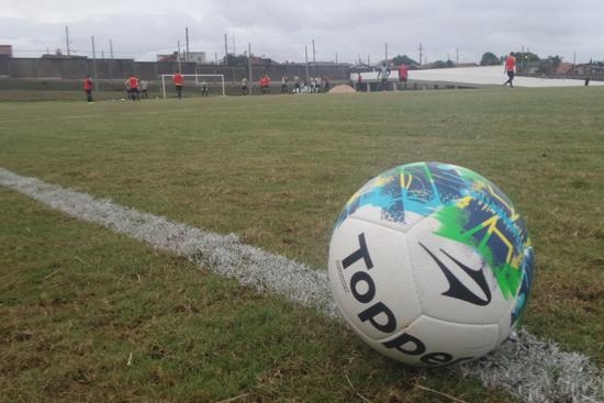 Grupo realiza treino tático e de finalizações