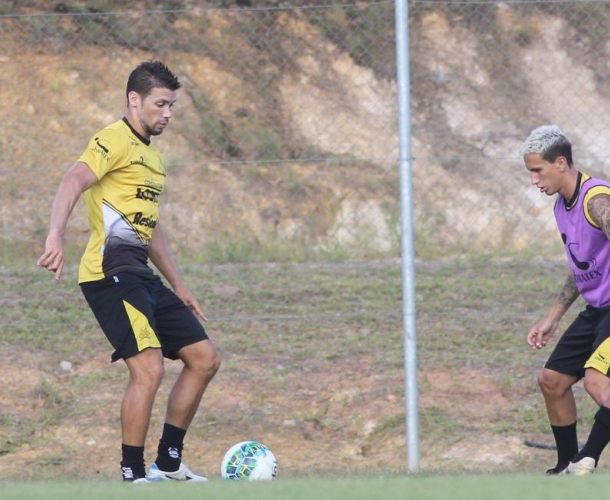 Intensidade alta em treinos no Criciúma