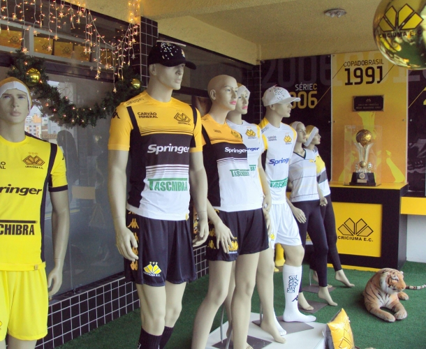 Linha oficial de jogo na loja do Tigre