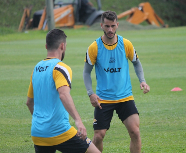 Manhã de trabalho intenso no CT do Tigre