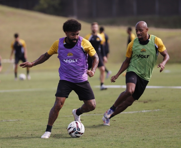 Manhã de trabalho técnico e tático