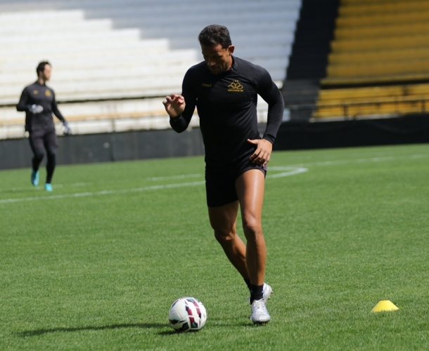 Manhã de treino tático no Majestoso