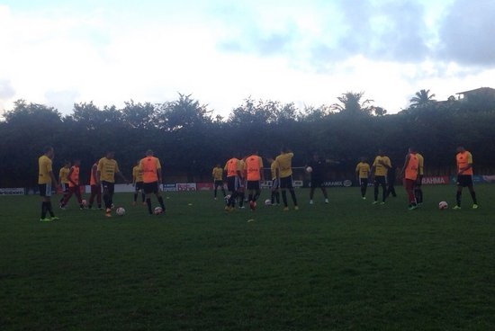 Na Bahia, Tigre enfrenta o Vitória