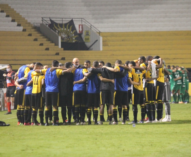 Nos pênaltis, Criciúma se despede do Catarinense