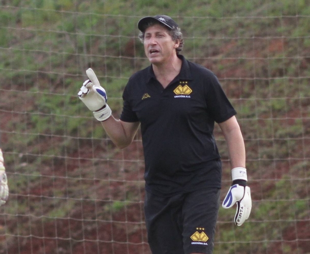 Preparador de goleiros deixa o Criciúma