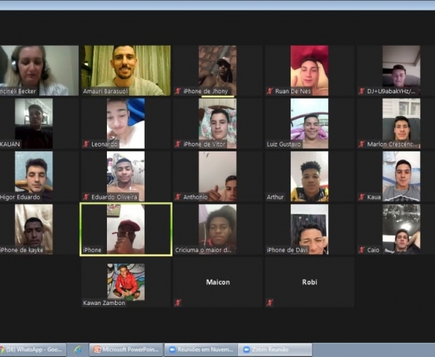 Psicóloga do Tigre realiza atividade on-line com a base