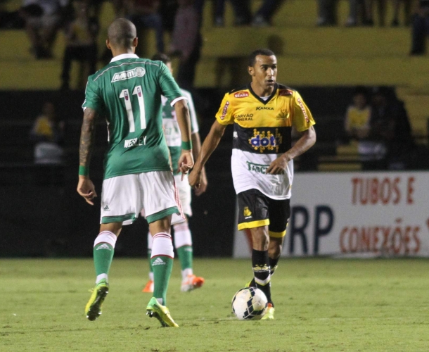 Serginho elogia estreia do Tigre