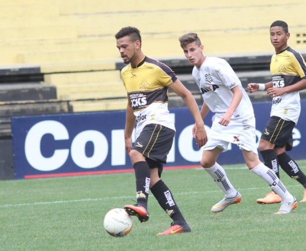 Sub-17 é vice do Catarinense