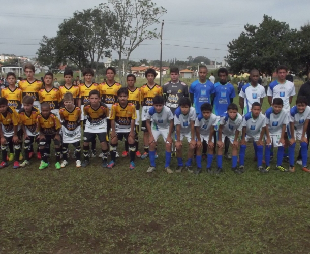 Sub-13 joga amistoso com o Bairro da Juventude