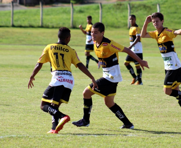 Sub-17 vence o Marcílio Dias pelo Estadual