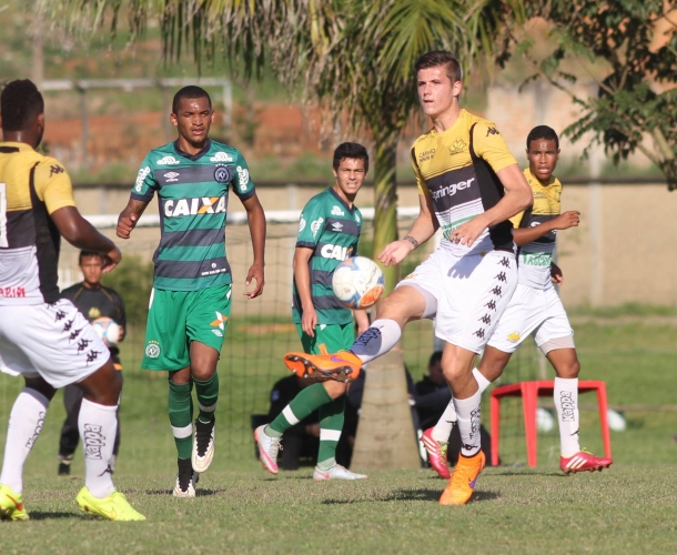 Sub-20 do Tigre empata com a Chapecoense 