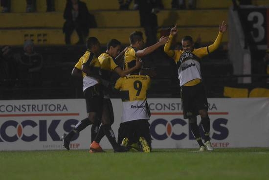 Tigre bate o Goiás no Majestoso
