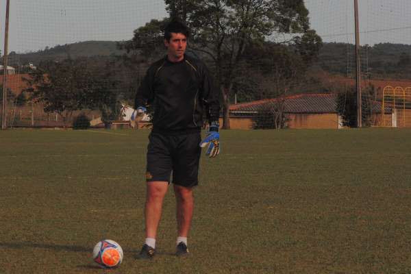 Tigre contrata preparador de goleiros para a Base