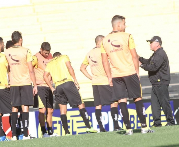Tigre duela com o Sampaio Corrêa