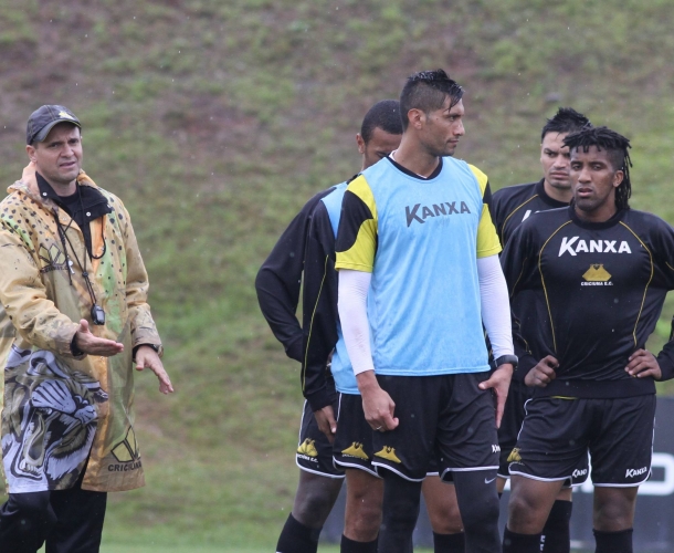Tigre encara Novo Hamburgo em jogo treino