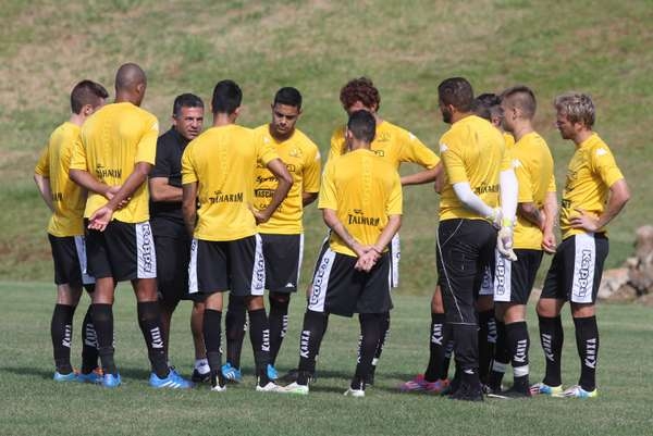 Tigre enfrenta o Internacional em Lages 