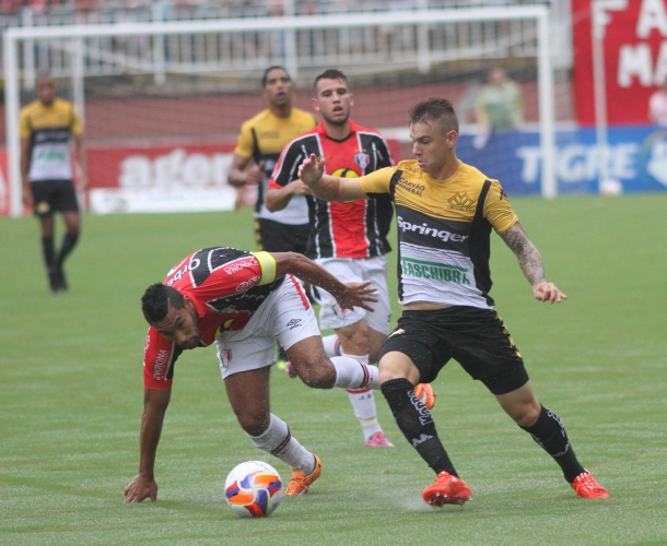 Tigre perde para o Joinville