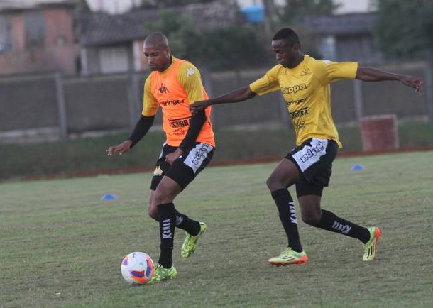 Tigre se reapresenta com treino no CT