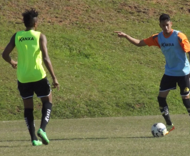 Tigre treina forte no CT