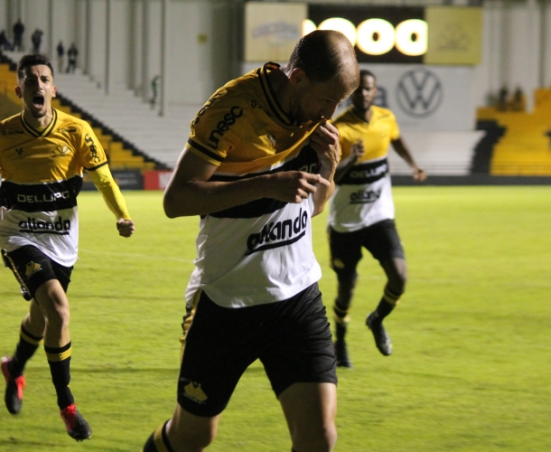 Tigre vence o Atlético Catarinense no HH