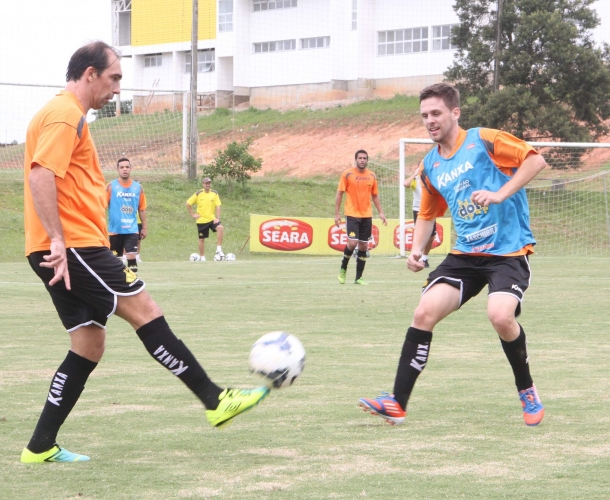 Último treino antes da estreia na Série A