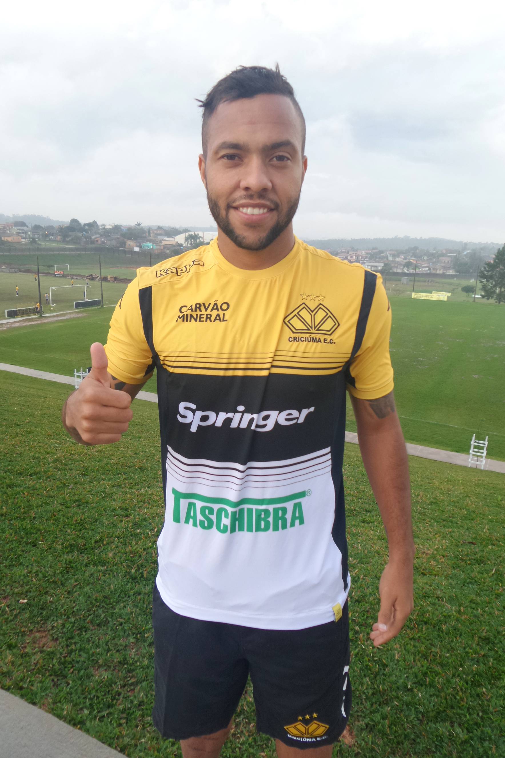 Paulinho liberado para estrear no Tigre