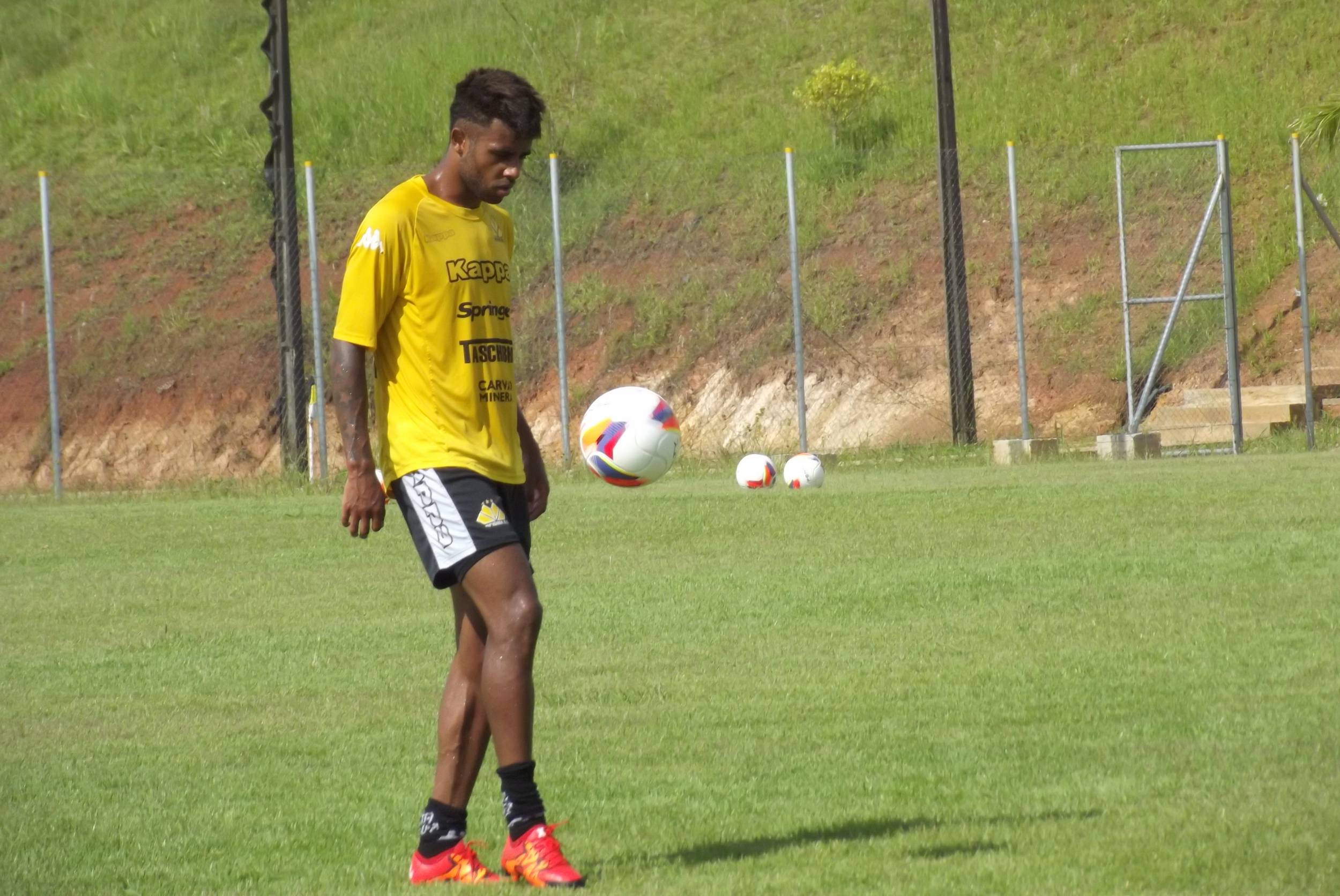 Treino de resistência no CT 