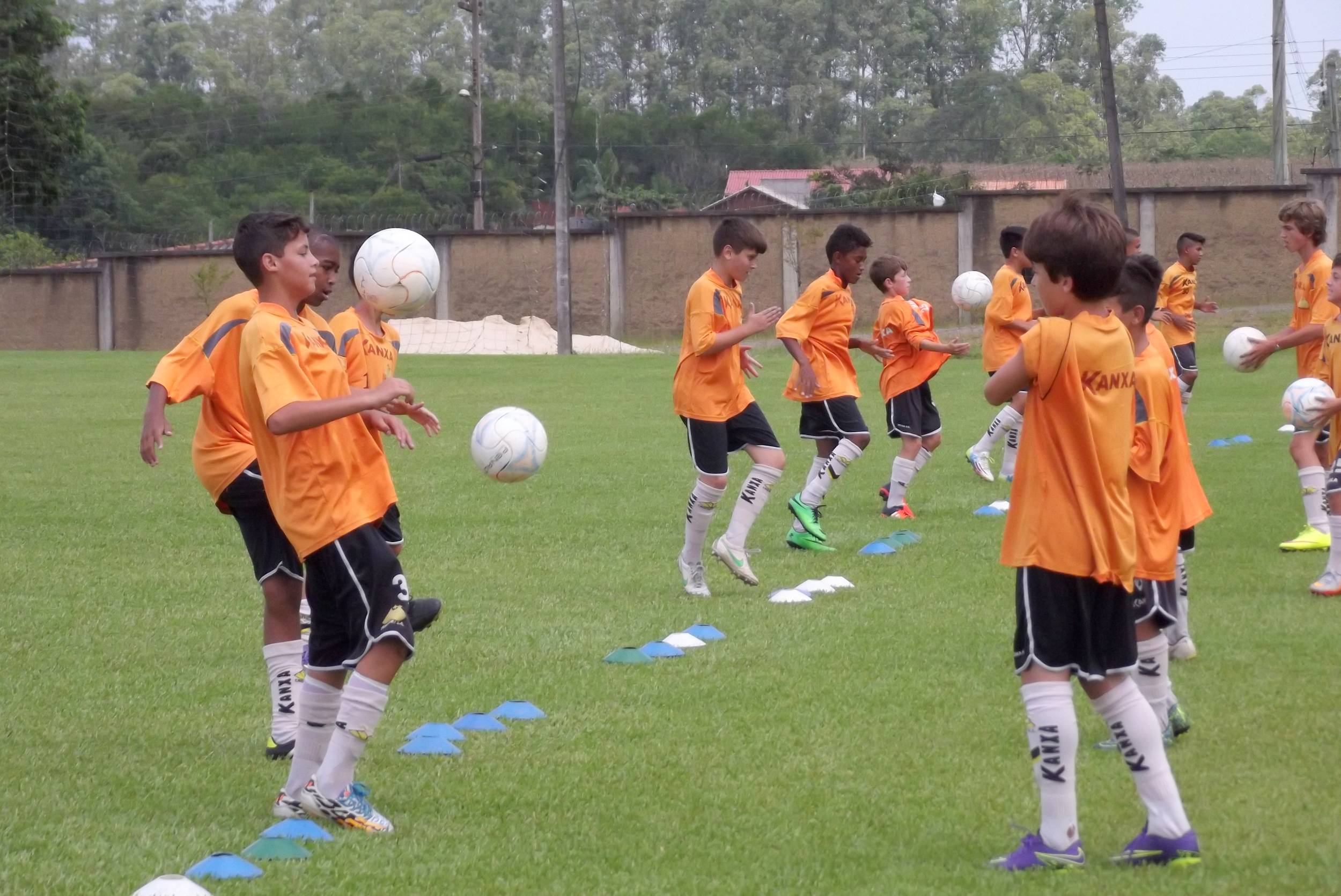 Criciúma disputa competição com três categorias