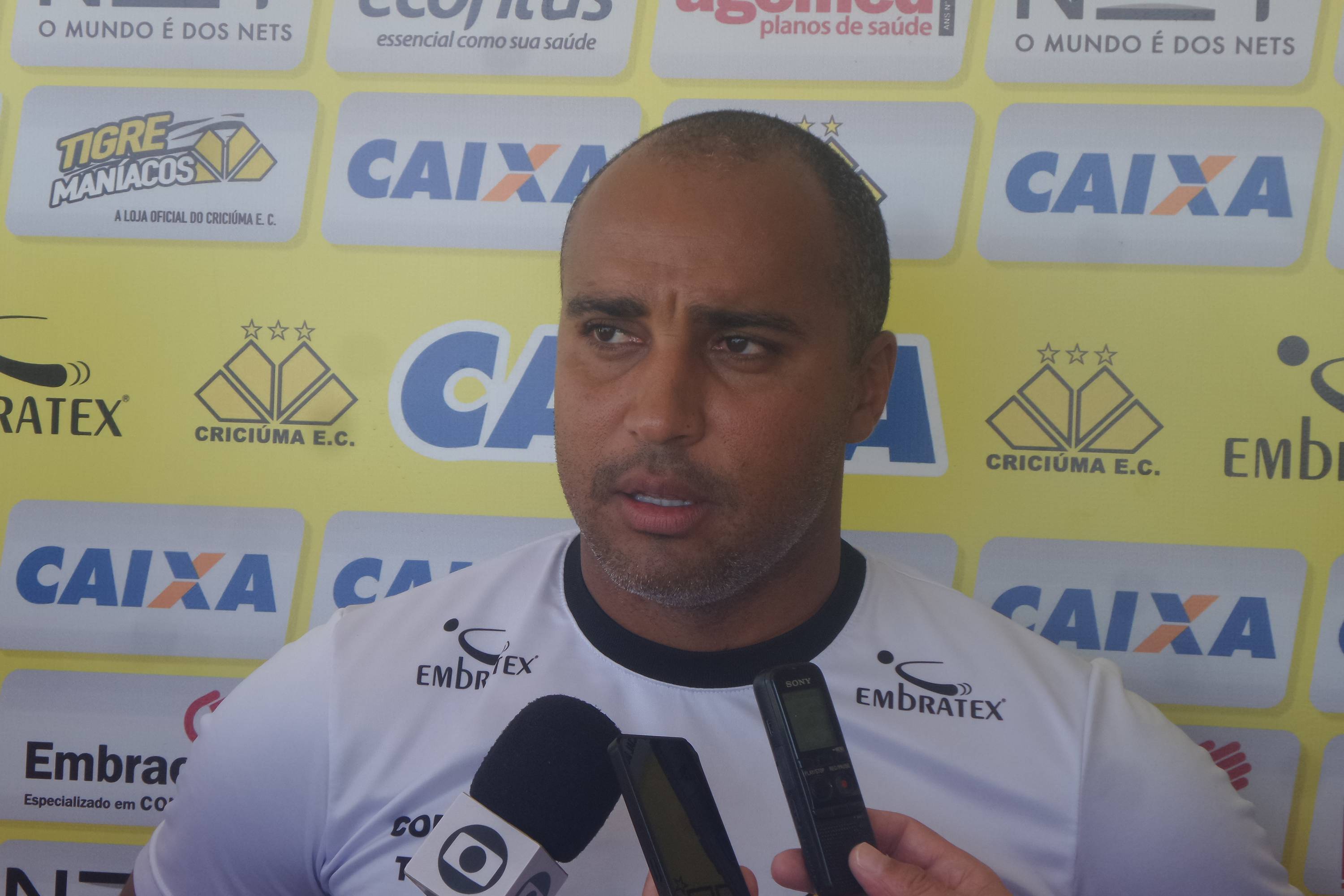 Entrevista coletiva Deivid - 14/04